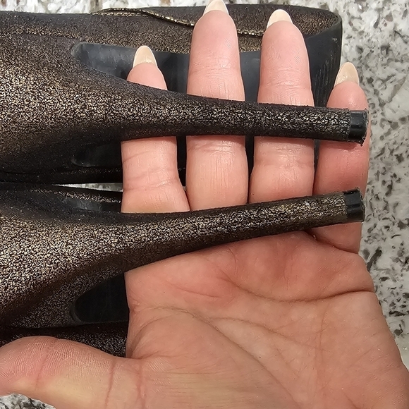 Rock & Republic Metallic Bronze Platform Heeled Ankle Bootie Size 8.5 - Picture 7 of 9